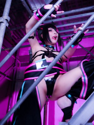 Comonun - Juri_220