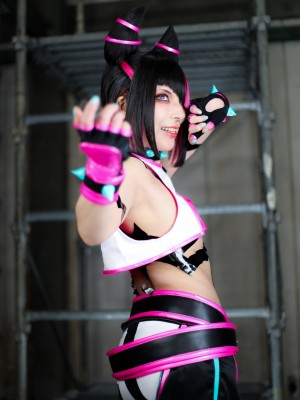 Comonun - Juri_038
