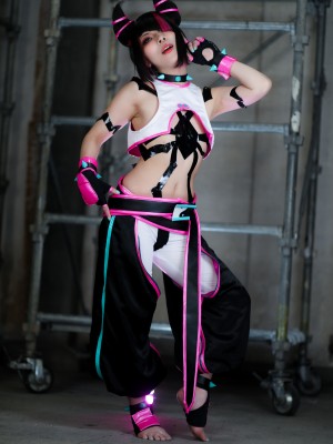 Comonun - Juri_026