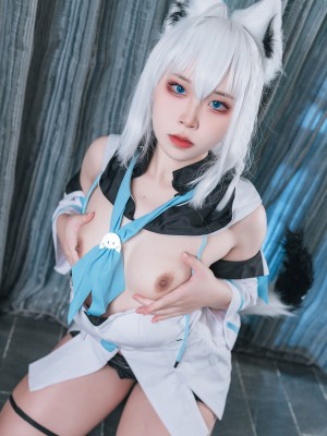 Tokar - Shirakami Fubuki_09