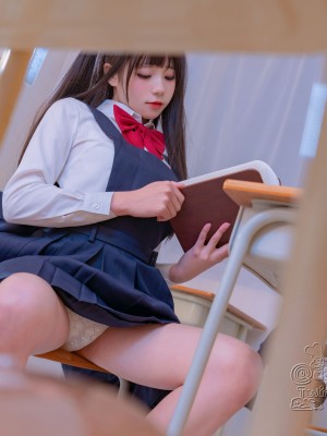 咬一口兔娘ovo - 入学式_027