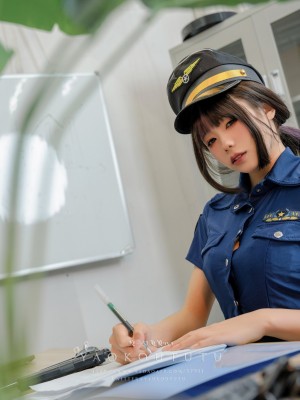 咬一口兔娘ovo - Policewoman 乌龙女警_002