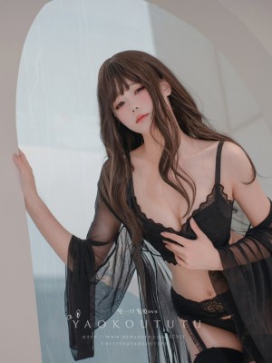 咬一口兔娘ovo - Tipsy big sister 微醺大姐姐_010