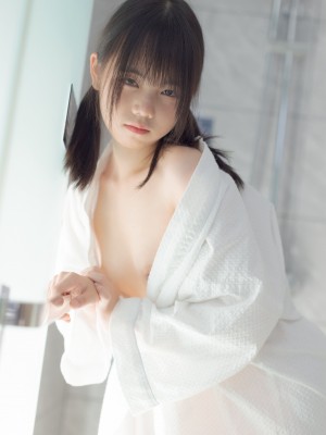 ஐ少女秩序ஐ - 内部私定 激萌萝莉捆绑塞跳蛋 全裸出浴(含V)_099