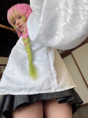 Donna Loli - Mitsuri_02