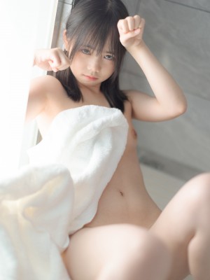 ஐ少女秩序ஐ - 内部私定 激萌萝莉捆绑塞跳蛋 全裸出浴(含V)_123