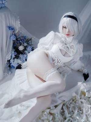 半半子 – Automataヨルハ二号B型 白いドレス_02