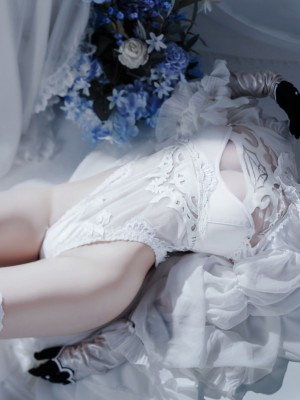 半半子 – Automataヨルハ二号B型 白いドレス_05