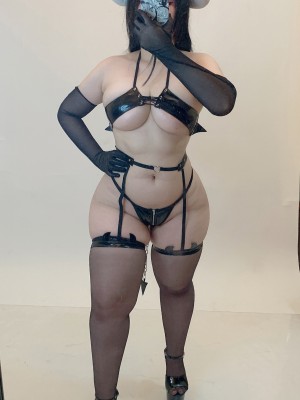 UyUy - Albedo x Succubus Latex_36