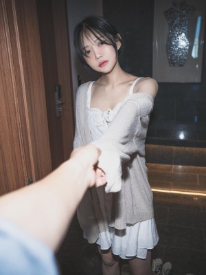 [Pure Media] Vol.208 Romi (로미) - Hot Date with His Girl_044