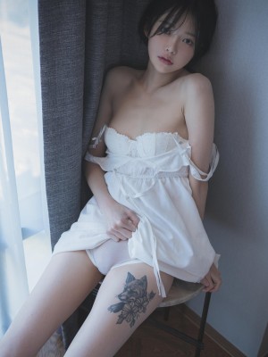 [Pure Media] Vol.208 Romi (로미) - Hot Date with His Girl_051