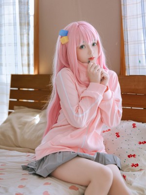 日奈娇 – 小孤独_004