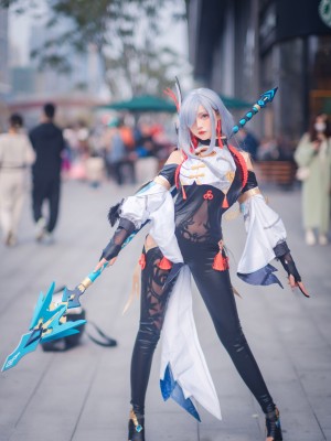 [凰儿_] 申鹤场照第一套 + 莫娜_06