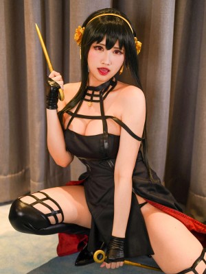 Kaya Huang - Yor Forger_06