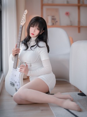 轩萧学姐 吉他妹妹肉丝套_36