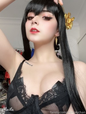 Monoki Chan - Yor Forger (Selfie Set)_21