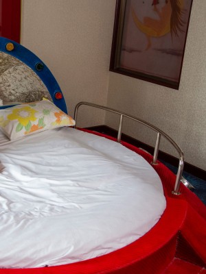 [Saika Kawakita] 昭和レトロラブホで抱いてくれたらいいのに_p79