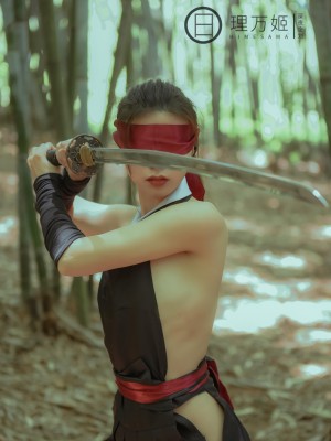 [深夜企划] 理万姬 - 女武士竹林露出×放尿解禁_007