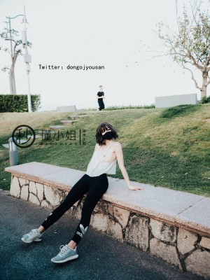 [深夜企划] 懂小姐 - 公园真空跑步_021