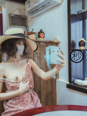 [深夜企划] 懂小姐 - 拍立得任务_012