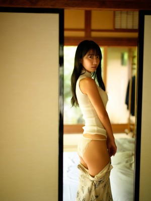 [天羽希純] 揺蕩う羽は海を泳ぐ _p23