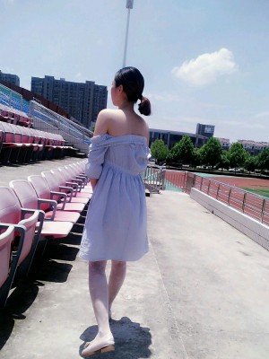 苏苏小公主酱 - 操场白色蓝裙_036