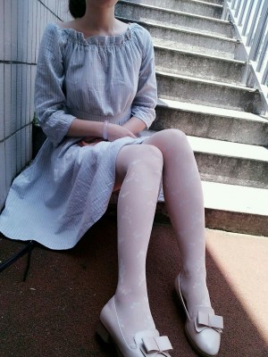 苏苏小公主酱 - 操场白色蓝裙_014