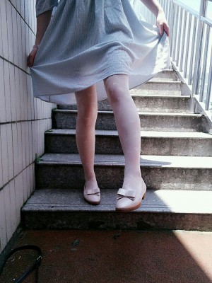 苏苏小公主酱 - 操场白色蓝裙_015