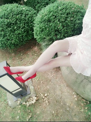 苏苏小公主酱 - 公园暴露_021