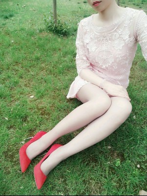 苏苏小公主酱 - 公园暴露_027