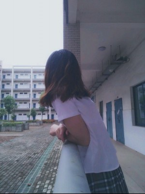 苏苏小公主酱 - 学校学生服露出_009