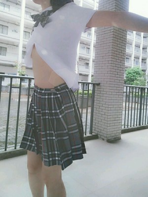 苏苏小公主酱 - 学校学生服露出_016