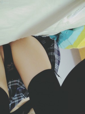 安久奈白 - 吊带袜_011