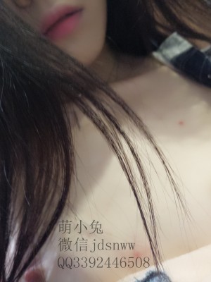 萌兰酱(萌小兔 草莓味兰兰)  - 高铁露出_052
