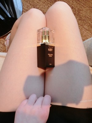 萌兰酱(萌小兔 草莓味兰兰) - 性感包臀裙_004