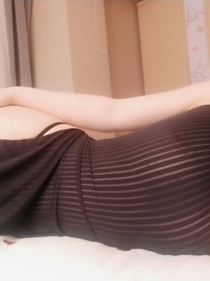 恶犬 - 黑透袍_017