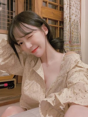 [leeesovely] Deleted Instagram 3_p600