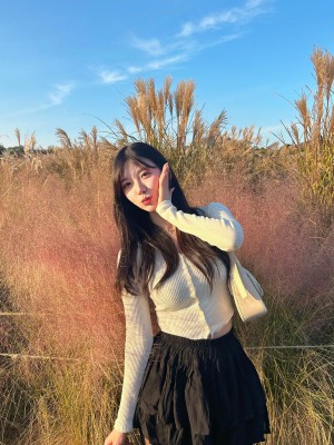 [leeesovely] Deleted Instagram 9_p695