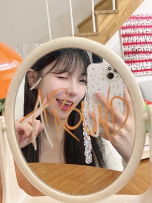 [leeesovely] Deleted Instagram 9_p703