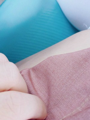 千岁娇 - 公交车露出_009