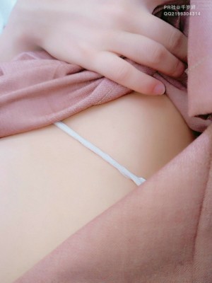 千岁娇 - 公交车露出_010