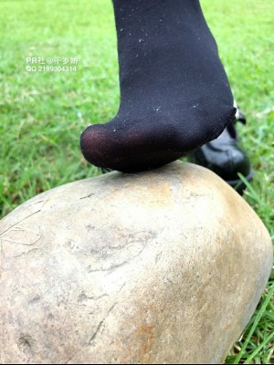 千岁娇 - 野外JK黑丝_012