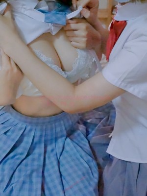 邪魔暖暖 & 千岁娇 & 软软趴在床单上 - 3P初体验_13