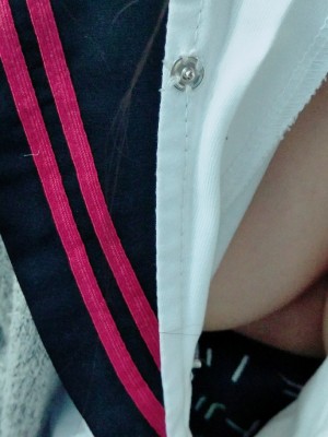 安久奈白 - 教室露出_032