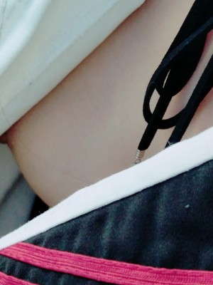 安久奈白 - 教室露出_038