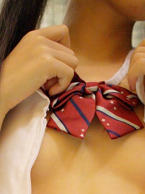 太宰子颖 - 白尾巴_001