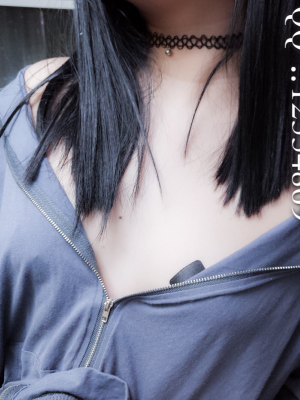 三寸萝莉 - 公交车黑丝_0008