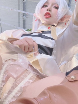 Umeko J - Frieren_090