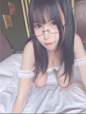 逐月su - 床上内衣_003