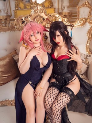 Mikomi Hokina & Yuzu Pyon – Yae Miko Dress & Beidou Dress_18